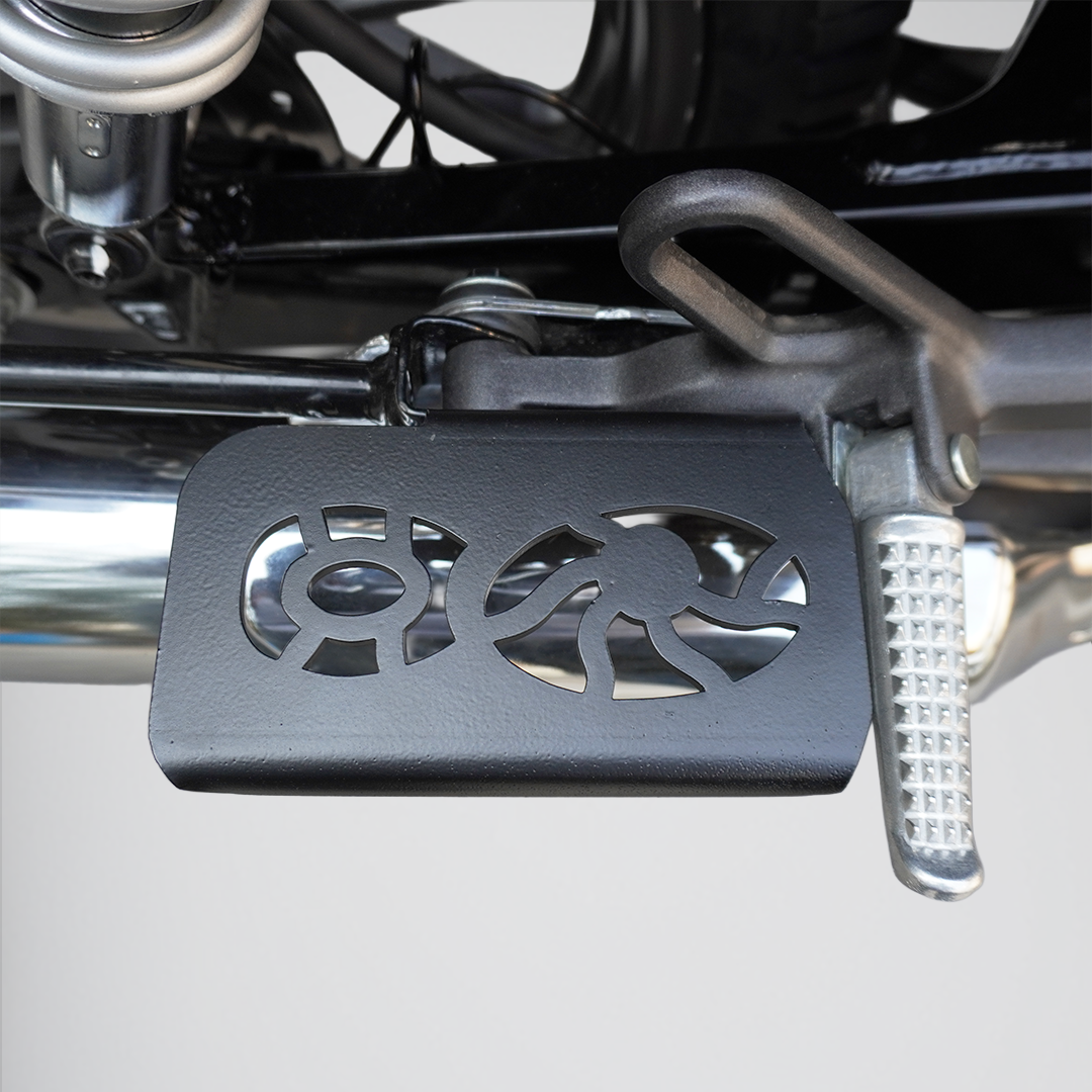 H’ness RS 350 Footstep